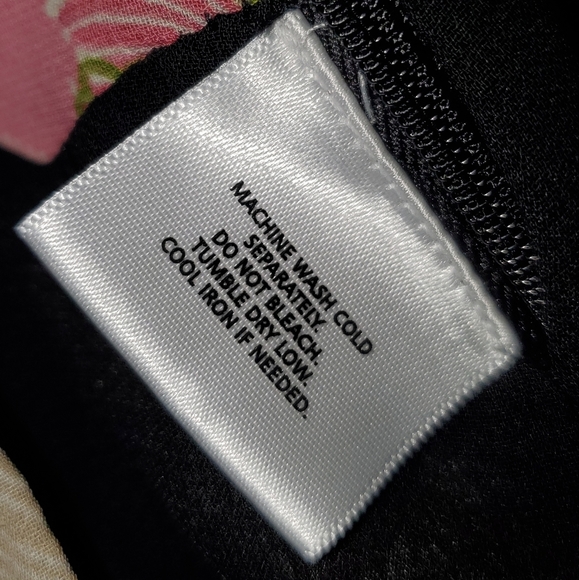 COVINGTON Size 8 black midi skirt with pink flowers - Picture 10 of 13